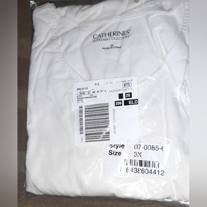 Catherine's Suprema Collection white swing t-shirt. Size 3X